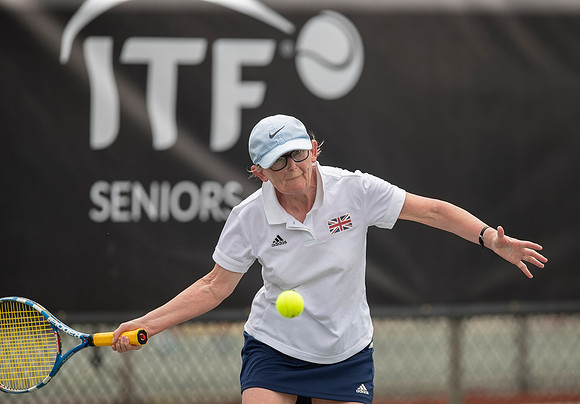 FM_W70_ALTHEA_GIBSON_CUP_LOVE_ITFSUPERSENIORS2022_003