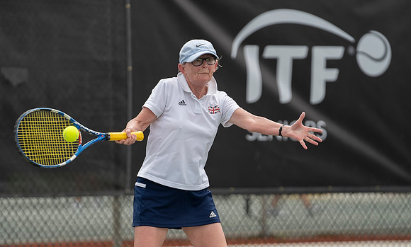 FM_W70_ALTHEA_GIBSON_CUP_LOVE_ITFSUPERSENIORS2022_004