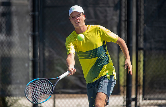 FM_WHITE_AUS_D1_JR_DAVIS_2019_004