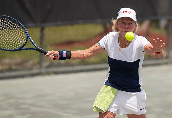 FM_W80_DORIS_HART_CUP_ANDERSON_ITFSUPERSENIORS2022_002