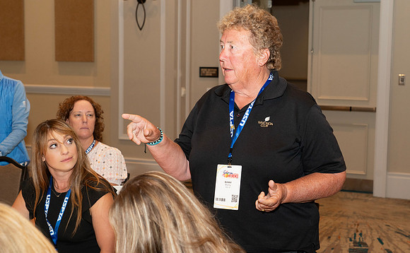 FM_WOMENS_NETWORKING_MEETING_USPTA2023_003