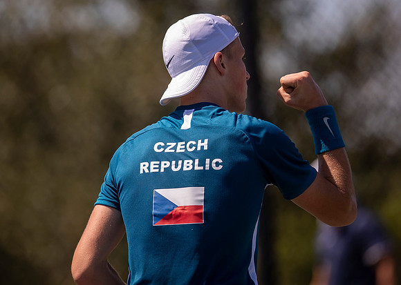 SM_SINIAKOV_CZE_D2_JR_DAVIS_2019_001