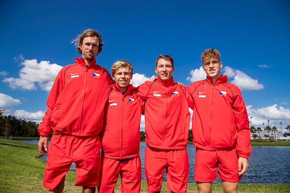 SM_TEAM_CZECH_REPUBLIC_JR_DAVIS_2019_002