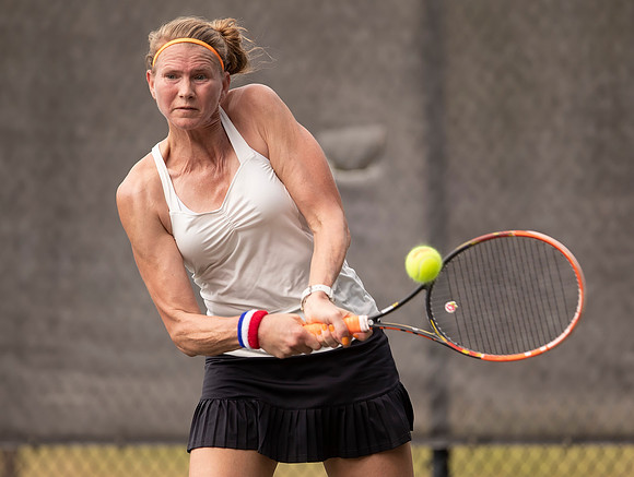 SM_YOUNG_SENIORS_CAROLINE_DE_VRIES_W40_D1_MIA2019_001