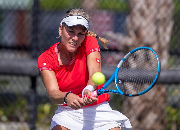 SM_YOUNG_SENIORS_LAURA_BAO_W35_D1_MIA2019_001