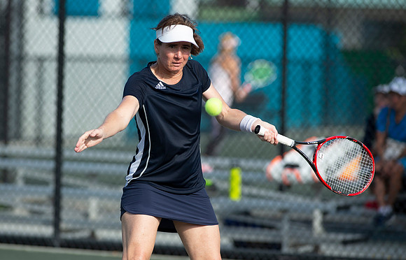 FM_YOUNG_SENIORS_NANCY_CLAIRE_HILLIARD_W45_D4_MIA2019_001