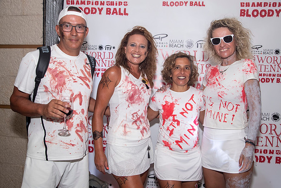 SM_YOUNG_SENIORS_BLOODY_BALL_MIA2019_014