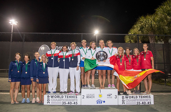 SM_YOUNG_SENIORS_MEDAL_CEREMONY_D6_MIA2019_068