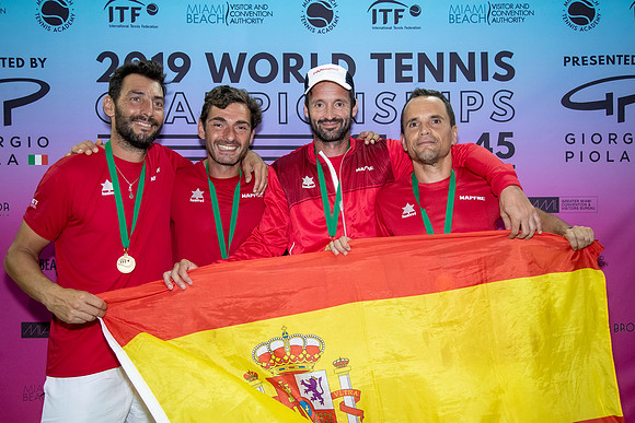 SM_YOUNG_SENIORS_MEDAL_CEREMONY_D6_MIA2019_092
