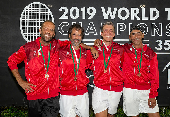 FM_YOUNG_SENIORS_MEDAL_CEREMONY_D6_MIA2019_023