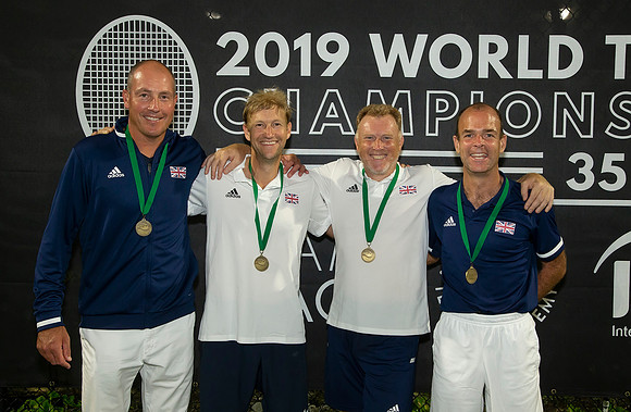 FM_YOUNG_SENIORS_MEDAL_CEREMONY_D6_MIA2019_024