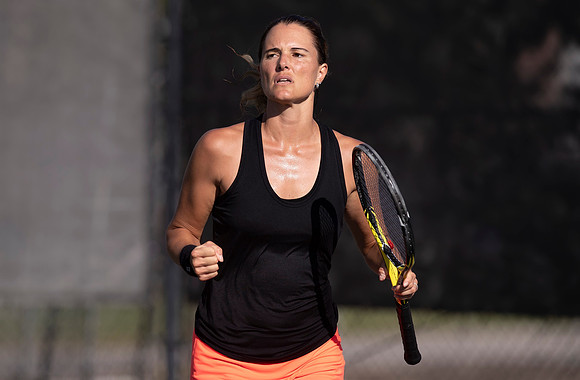SM_YOUNG_SENIORS_IND_MAGALIE_GIRARD_W35_D5_MIA2019_001