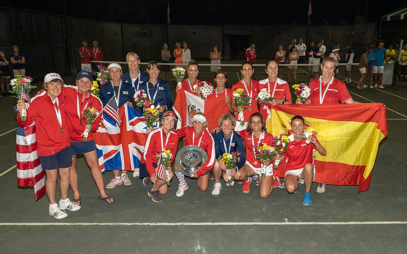 FM_MARIA_ESTHER_BUENO_CUP_MEDAL_CEREMONY_ITFSENIORS2022_18