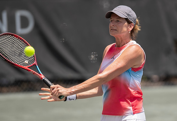 FM_W55_HOFSTEDE_MAUREEN CONNOLLY_CUP_ITFSENIORS2022_009