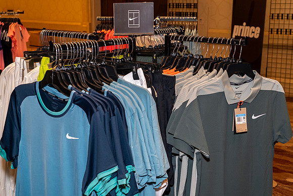 FM_USPTA_WORLD_CONFERENCE_SIGNAGE_MERCHANDISE_024