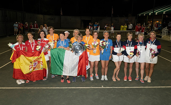FM_MAUREEN_CONNOLLY_CUP_MEDAL_CEREMONY_ITFSENIORS2022_14